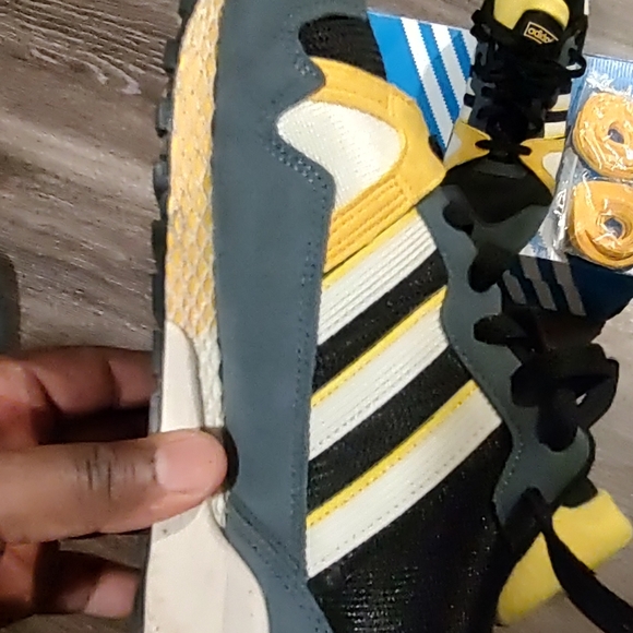 Adidas ZX 710 size 11 shoes - Picture 7 of 11